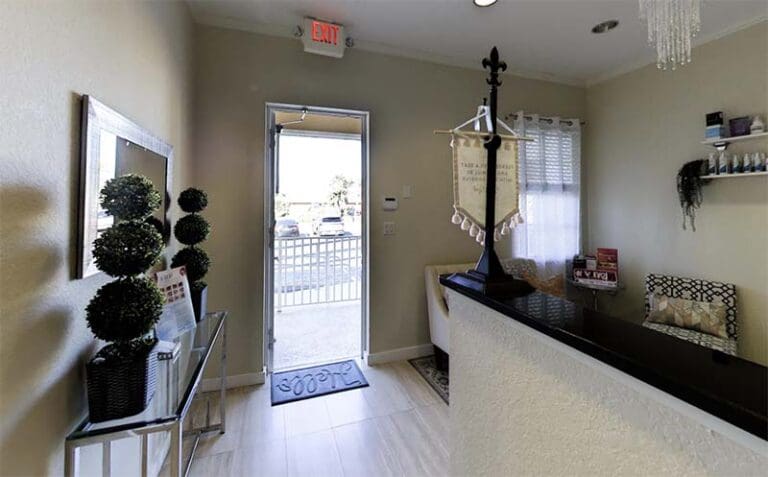 Lobby Punta Gorda location